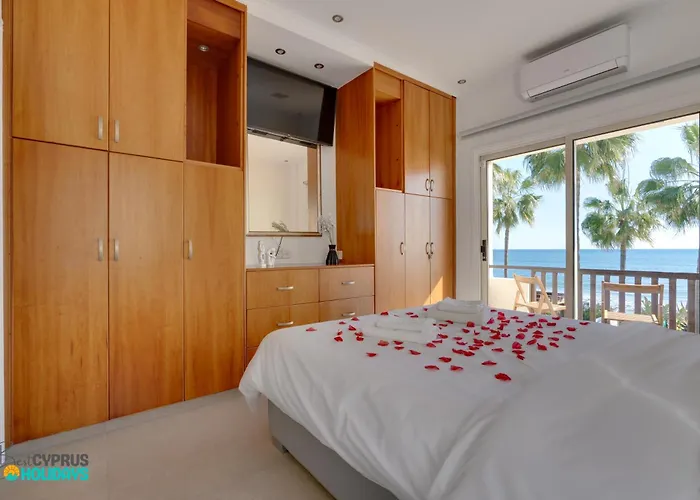 Beachfront Carpe Diem *