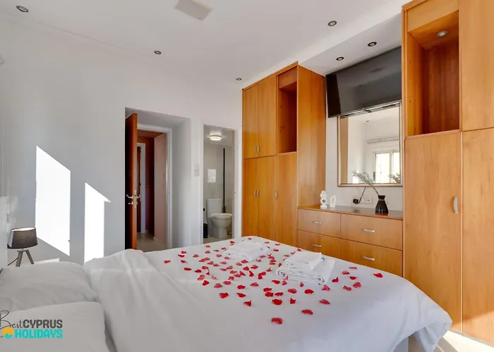 Villa Beachfront Carpe Diem Dromolaxia