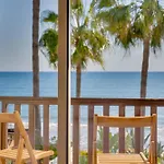 Beachfront Carpe Diem Villa