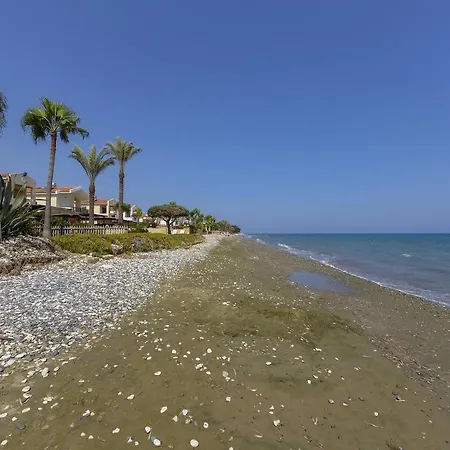 Villa Beachfront Carpe Diem *
