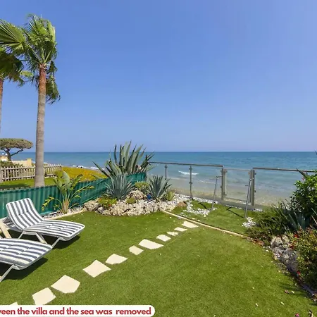 Villa Beachfront Carpe Diem