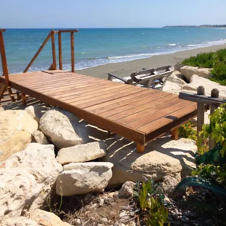 Beachfront Carpe Diem *