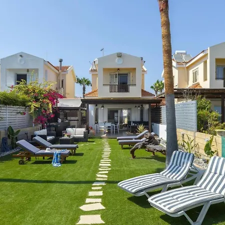 Villa Beachfront Carpe Diem *