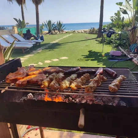 فيلة Beachfront Carpe Diem