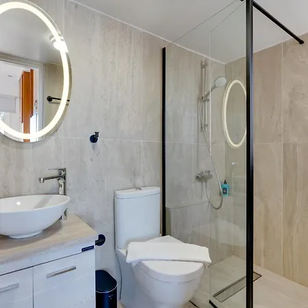 Beachfront Carpe Diem Dromolaxia