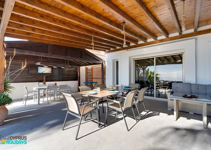 Beachfront Carpe Diem Βίλα *