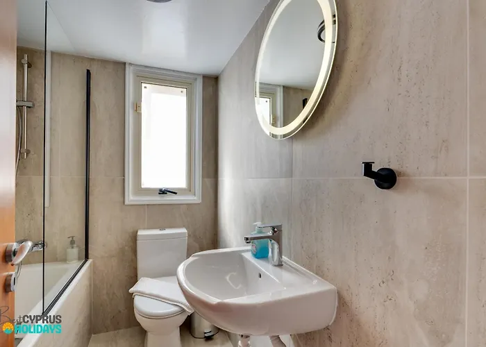 Vila Beachfront Carpe Diem Dromolaxia